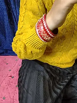 kaveerpooja947 online show from January 8, 2026, 4:13 pm