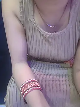 kaveerpooja947 online show from May 26, 2026, 6:28 pm