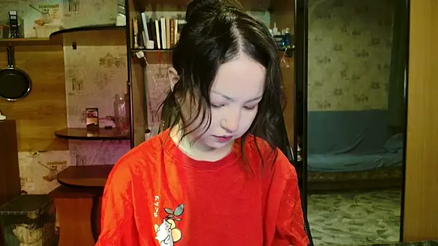 lalallalalaa- online show from December 15, 2025, 4:13 pm