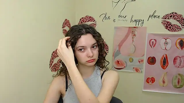  SusieSu  online show from February 1, 2025, 7:15 am