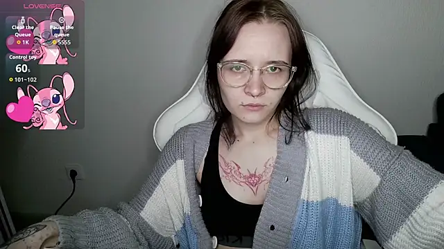 Snapshot of crashtest_13 chatting on September 30, 2025, 12:16 am crashtest 13 online show from September 30, 2025, 12:16 am