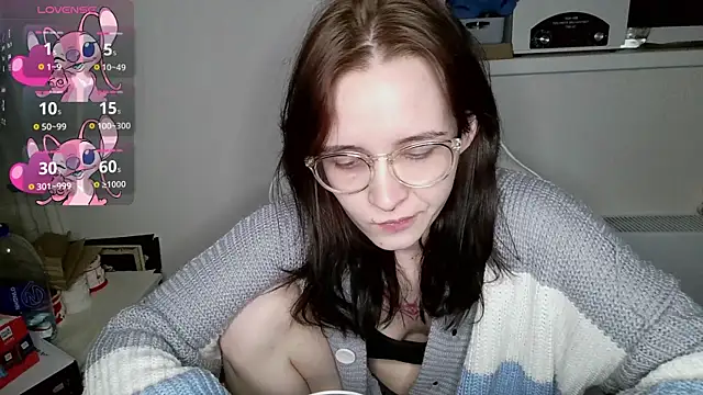 Snapshot of crashtest_13 chatting on September 28, 2025, 11:23 pm crashtest 13 online show from September 28, 2025, 11:23 pm