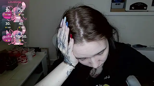 Snapshot of crashtest_13 chatting on September 24, 2025, 3:07 pm crashtest 13 online show from September 24, 2025, 3:07 pm