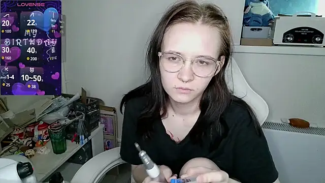 Snapshot of crashtest_13 chatting on September 19, 2025, 12:31 pm crashtest 13 online show from September 19, 2025, 12:31 pm