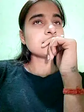 Snapshot of Cute-Nilam chatting on February 6, 2025, 10:04 am Cute-Nilam online show from February 6, 2025, 10:04 am