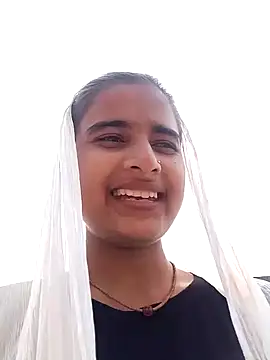 Snapshot of Cute-Nilam chatting on February 2, 2025, 7:41 am Cute-Nilam online show from February 2, 2025, 7:41 am