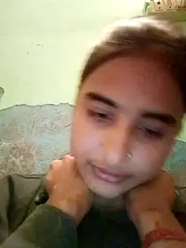 Snapshot of Cute-Nilam chatting on February 4, 2025, 7:29 am Cute-Nilam online show from February 4, 2025, 7:29 am