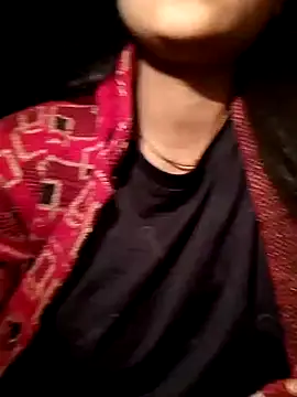 Snapshot of Cute-Nilam chatting on January 6, 2025, 10:35 am Cute-Nilam online show from January 6, 2025, 10:35 am