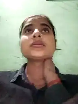 Snapshot of Cute-Nilam chatting on February 4, 2025, 10:32 am Cute-Nilam online show from February 4, 2025, 10:32 am