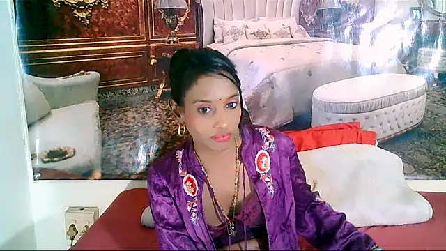 Snapshot of IndianLoveBug chatting on October 8, 2025, 5:57 pm IndianLoveBug online show from October 8, 2025, 5:57 pm