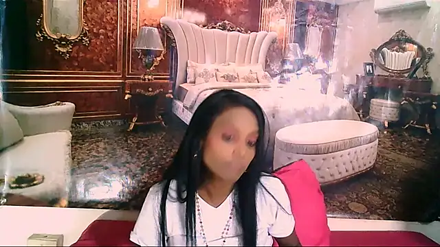 Snapshot of IndianLoveBug chatting on October 27, 2025, 5:19 am IndianLoveBug online show from October 27, 2025, 5:19 am