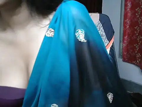 Cute-Hazel online show from March 6, 2025, 12:21 am