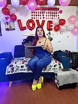 Snapshot of keila_j chatting on February 19, 2026, 10:12 am keila j online show from February 19, 2026, 10:12 am