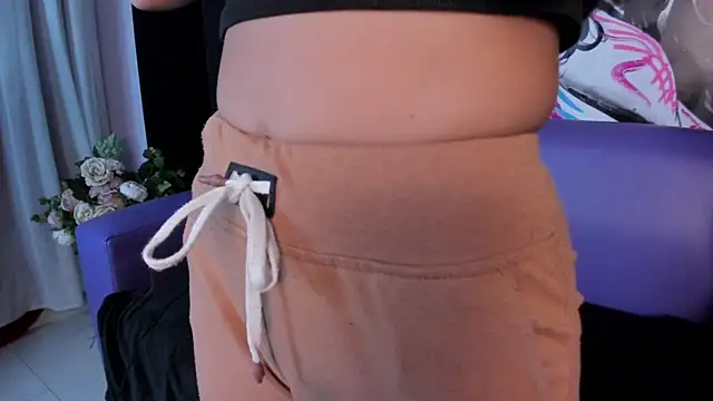 Scarlett  Fox   online show from December 3, 2025, 11:20 am