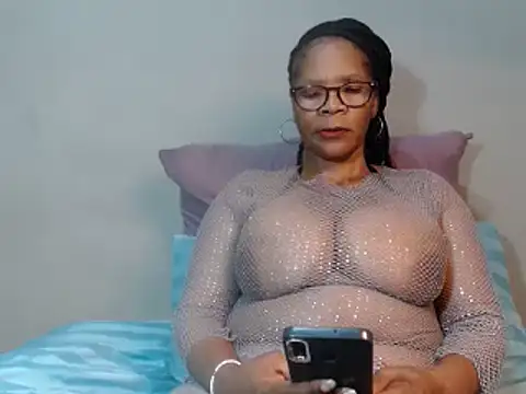 Snapshot of BustyMelonssXXXX chatting on February 17, 2025, 6:17 pm BustyMelonssXXXX online show from February 17, 2025, 6:17 pm