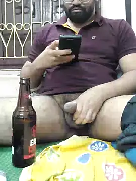 Snapshot of PatelBond chatting on January 1, 2025, 6:16 pm PatelBond online show from January 1, 2025, 6:16 pm