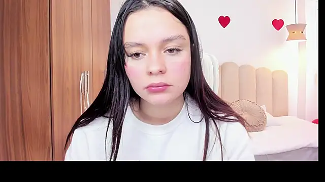 Bella-hadiid online show from February 16, 2025, 3:27 pm