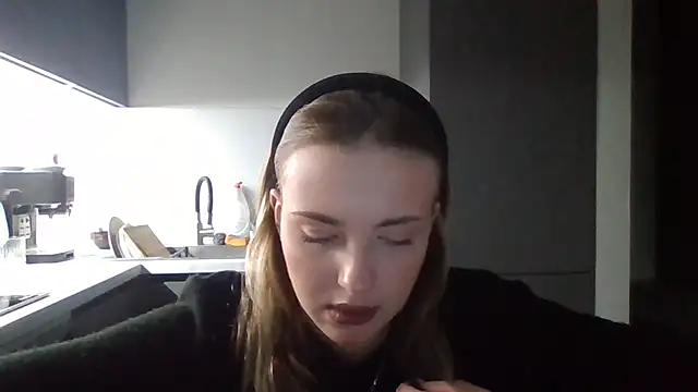 Sweety Nika online show from September 29, 2025, 7:41 pm