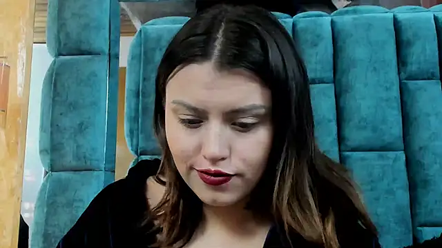 Snapshot of STEFANYVOLKOV chatting on October 10, 2025, 5:52 am STEFANYVOLKOV online show from October 10, 2025, 5:52 am