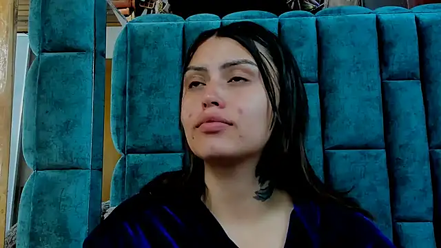 Snapshot of STEFANYVOLKOV chatting on October 22, 2025, 1:05 am STEFANYVOLKOV online show from October 22, 2025, 1:05 am