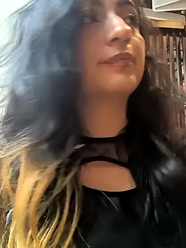 Lila Desiree online show from January 28, 2025, 7:00 pm