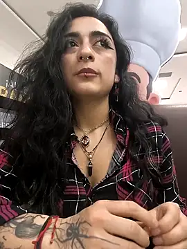 Lila Desiree online show from November 22, 2025, 10:41 pm