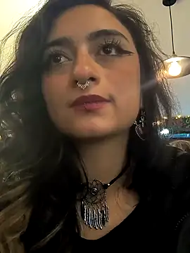 Lila Desiree online show from February 1, 2025, 2:05 am