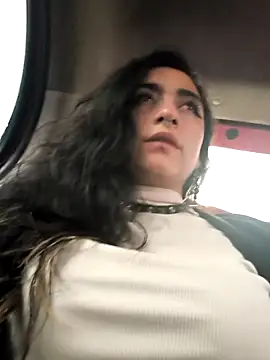 Lila Desiree online show from October 9, 2025, 9:37 pm