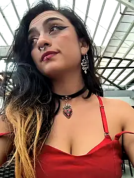 Lila Desiree online show from January 30, 2025, 8:31 pm