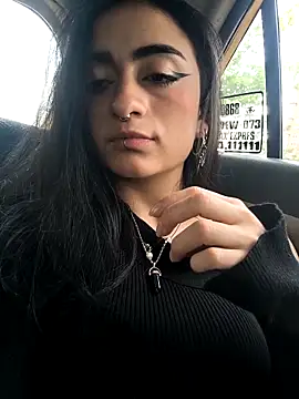 Lila Desiree online show from November 12, 2025, 8:45 pm