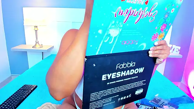 Snapshot of Kamila-Kane chatting on September 20, 2025, 8:03 pm Kamila-Kane online show from September 20, 2025, 8:03 pm