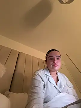 maisiesmithx online show from February 20, 2026, 6:19 am