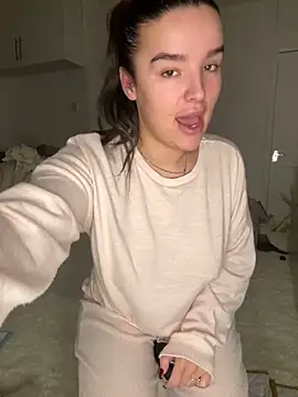 maisiesmithx online show from January 8, 2025, 8:39 pm