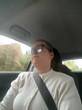 maisiesmithx online show from October 15, 2025, 7:05 am