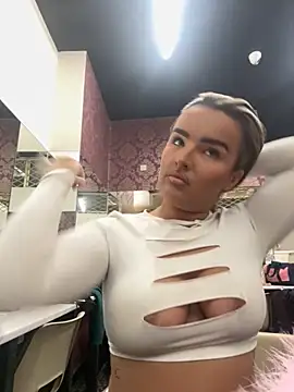 maisiesmithx online show from October 19, 2025, 1:52 am