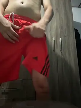 Snapshot of Erick-90 chatting on September 29, 2025, 10:11 am Erick-90 online show from September 29, 2025, 10:11 am