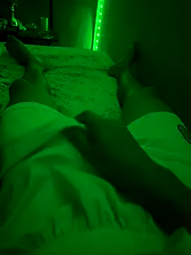 Snapshot of Erick-90 chatting on October 6, 2025, 9:21 am Erick-90 online show from October 6, 2025, 9:21 am