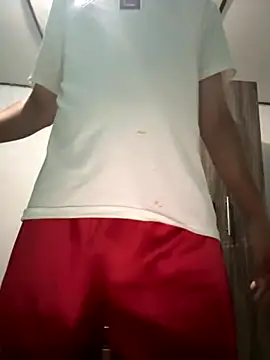 Snapshot of Erick-90 chatting on October 20, 2025, 12:45 am Erick-90 online show from October 20, 2025, 12:45 am