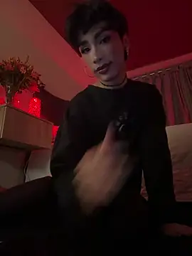 Snapshot of sue___0 chatting on March 4, 2026, 6:43 am sue 0 online show from March 4, 2026, 6:43 am