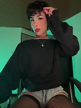 Snapshot of sue___0 chatting on February 6, 2026, 5:25 am sue 0 online show from February 6, 2026, 5:25 am