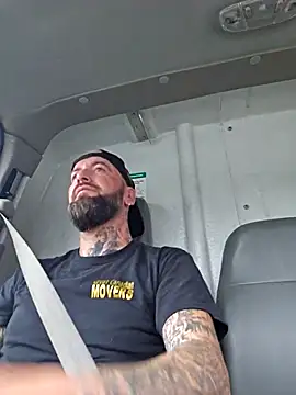 Snapshot of Beardedtattood chatting on September 24, 2025, 2:45 pm Beardedtattood online show from September 24, 2025, 2:45 pm