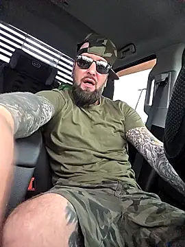 Beardedtattood online show from November 26, 2025, 2:06 pm