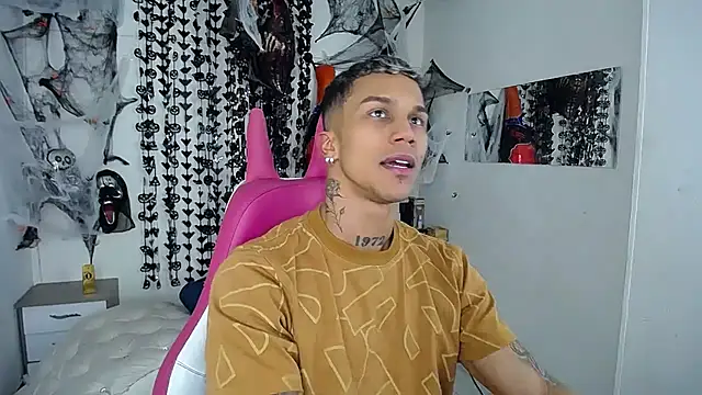 Leonard Price online show from November 9, 2025, 3:32 am