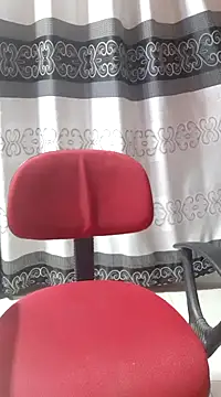 Snapshot of SuranSexy33 chatting on February 5, 2025, 4:36 pm SuranSexy33 online show from February 5, 2025, 4:36 pm