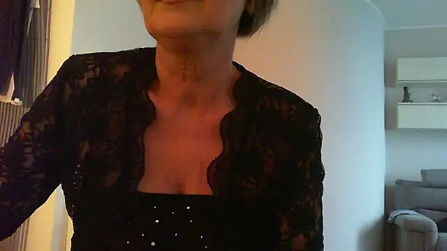 Snapshot of __Angel78__ chatting on October 31, 2025, 2:02 pm Angel78 online show from October 31, 2025, 2:02 pm