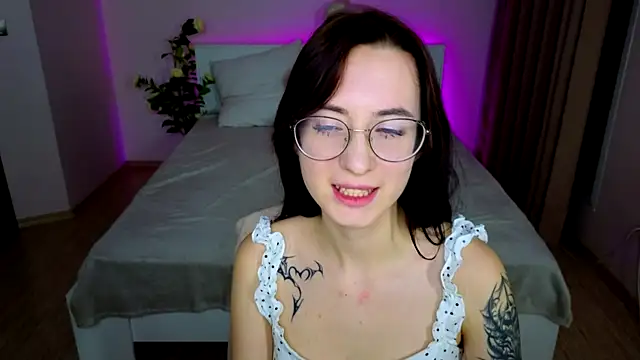 Dark Lola  online show from January 17, 2025, 3:53 pm
