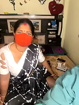 Snapshot of Indian_Lust_Couple chatting on March 22, 2025, 8:48 pm Indian Lust Couple online show from March 22, 2025, 8:48 pm