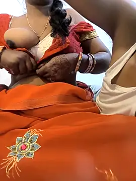 Snapshot of Indian_Lust_Couple chatting on October 29, 2025, 5:23 pm Indian Lust Couple online show from October 29, 2025, 5:23 pm