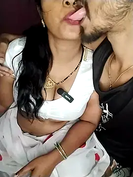 Indian Lust Couple online show from May 10, 2026, 12:36 am