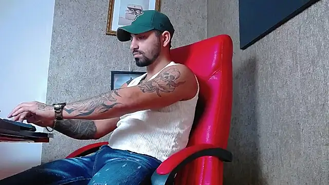NigelBoydXXX online show from February 12, 2025, 6:51 am